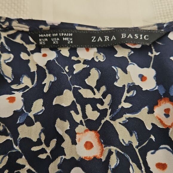 Floral Navy Blue Women's Top - Picture 7 of 16